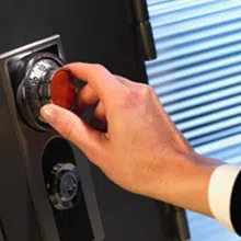 Anaheim Locksmith Services Anaheim, CA 714-660-0107 - sb-com-01